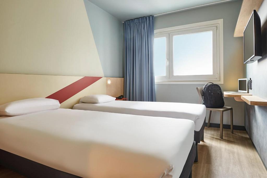 Hotel Ibis Budget Paris Porte D'Aubervilliers Esterno foto