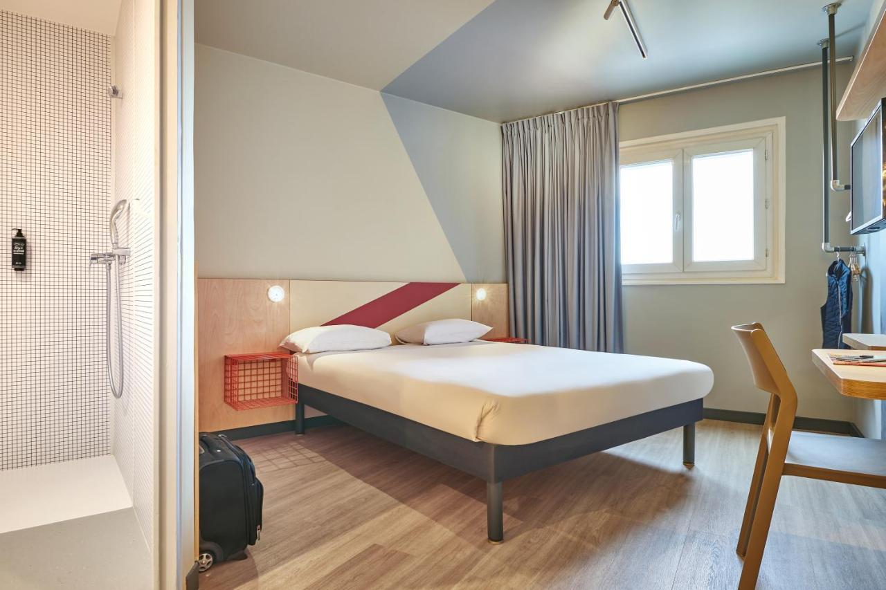 Hotel Ibis Budget Paris Porte D'Aubervilliers Esterno foto